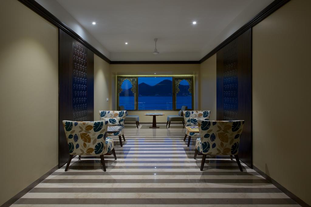 אודייפור Hotel Lakend מראה חיצוני תמונה