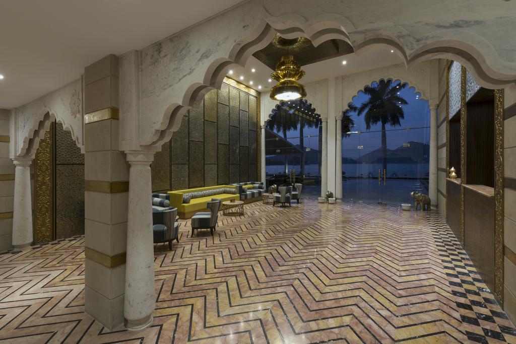 אודייפור Hotel Lakend מראה חיצוני תמונה