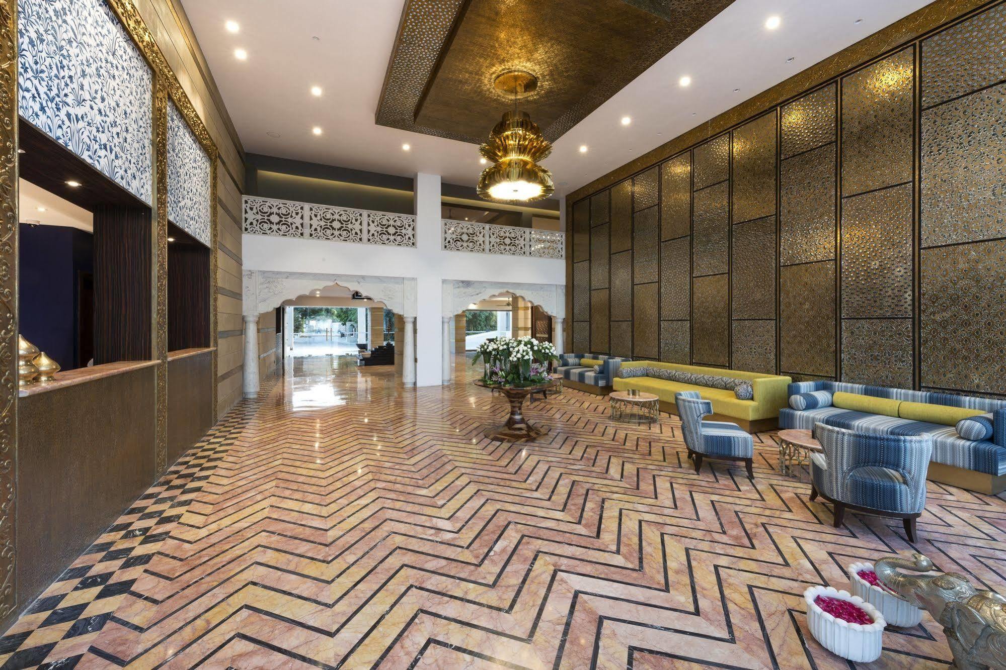 אודייפור Hotel Lakend מראה חיצוני תמונה