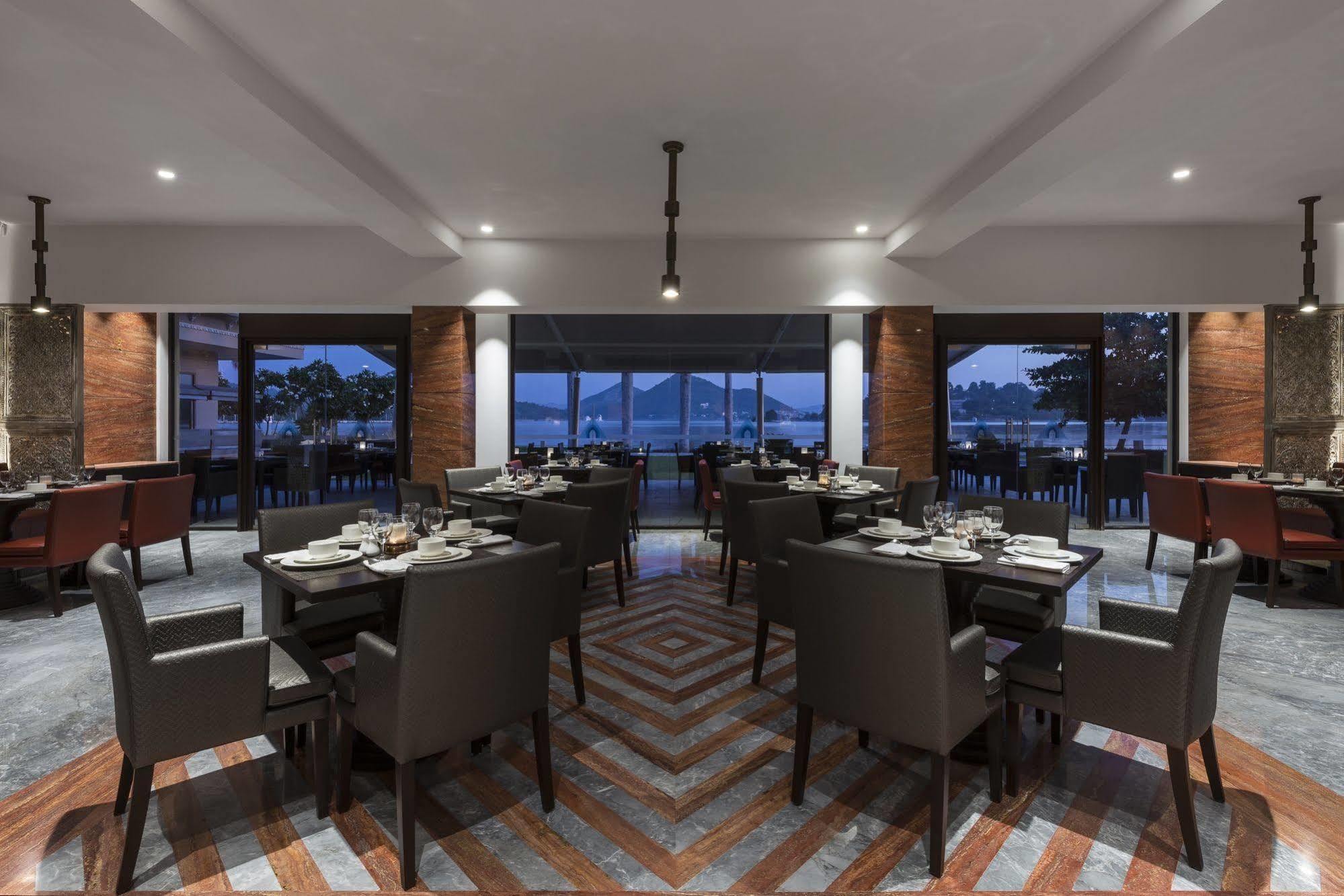 אודייפור Hotel Lakend מראה חיצוני תמונה