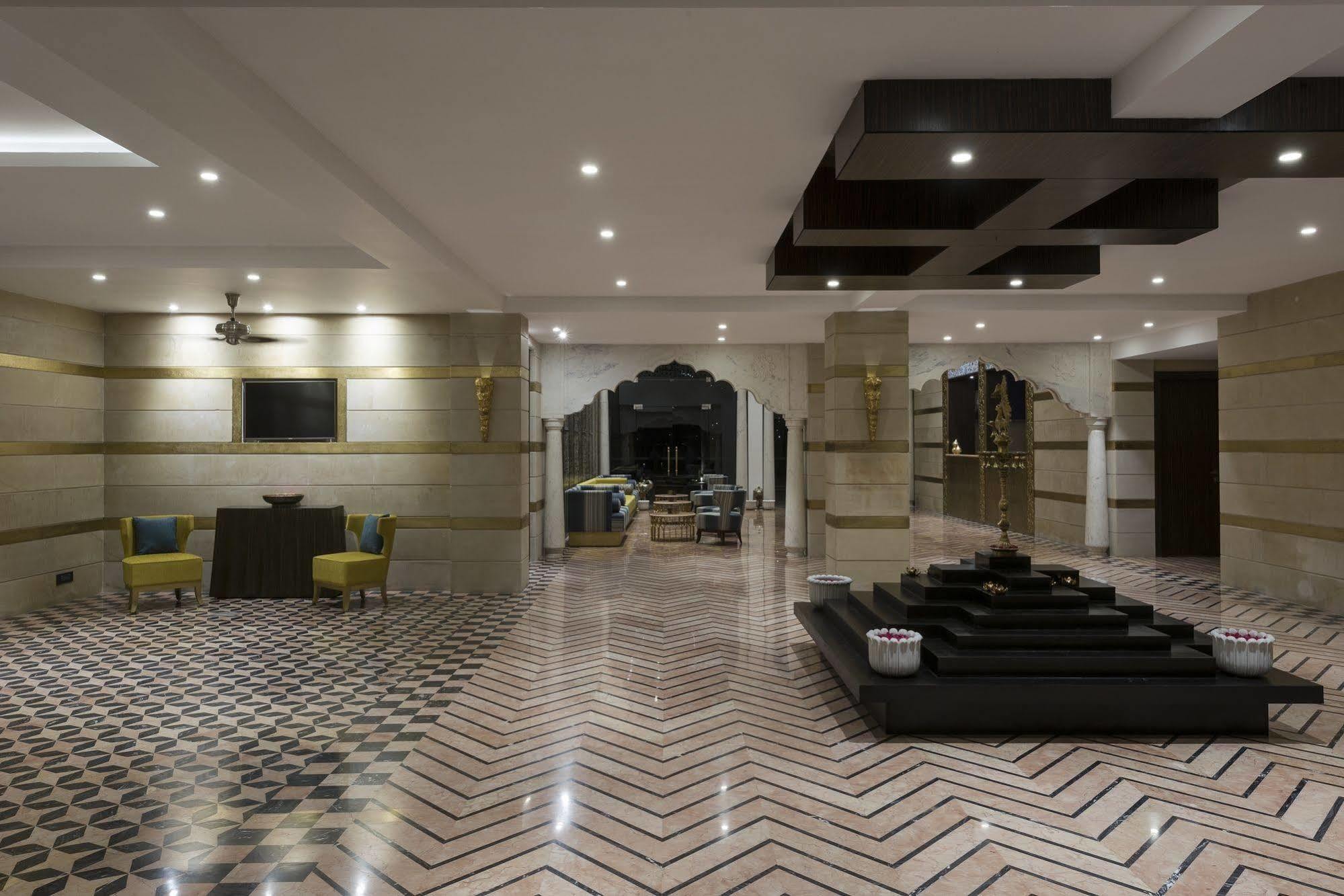 אודייפור Hotel Lakend מראה חיצוני תמונה