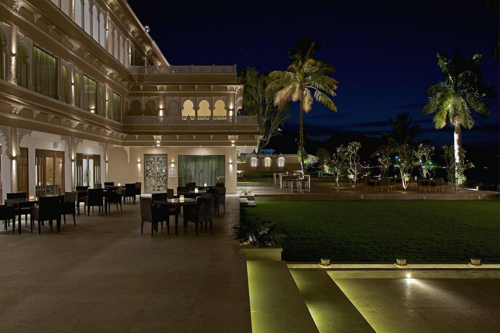 אודייפור Hotel Lakend מראה חיצוני תמונה
