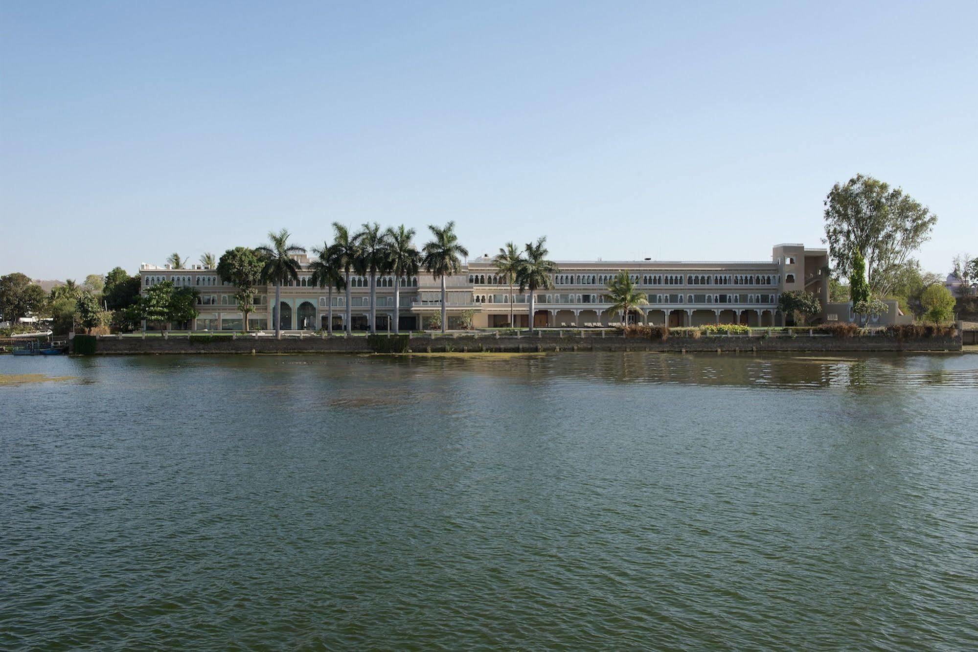 אודייפור Hotel Lakend מראה חיצוני תמונה