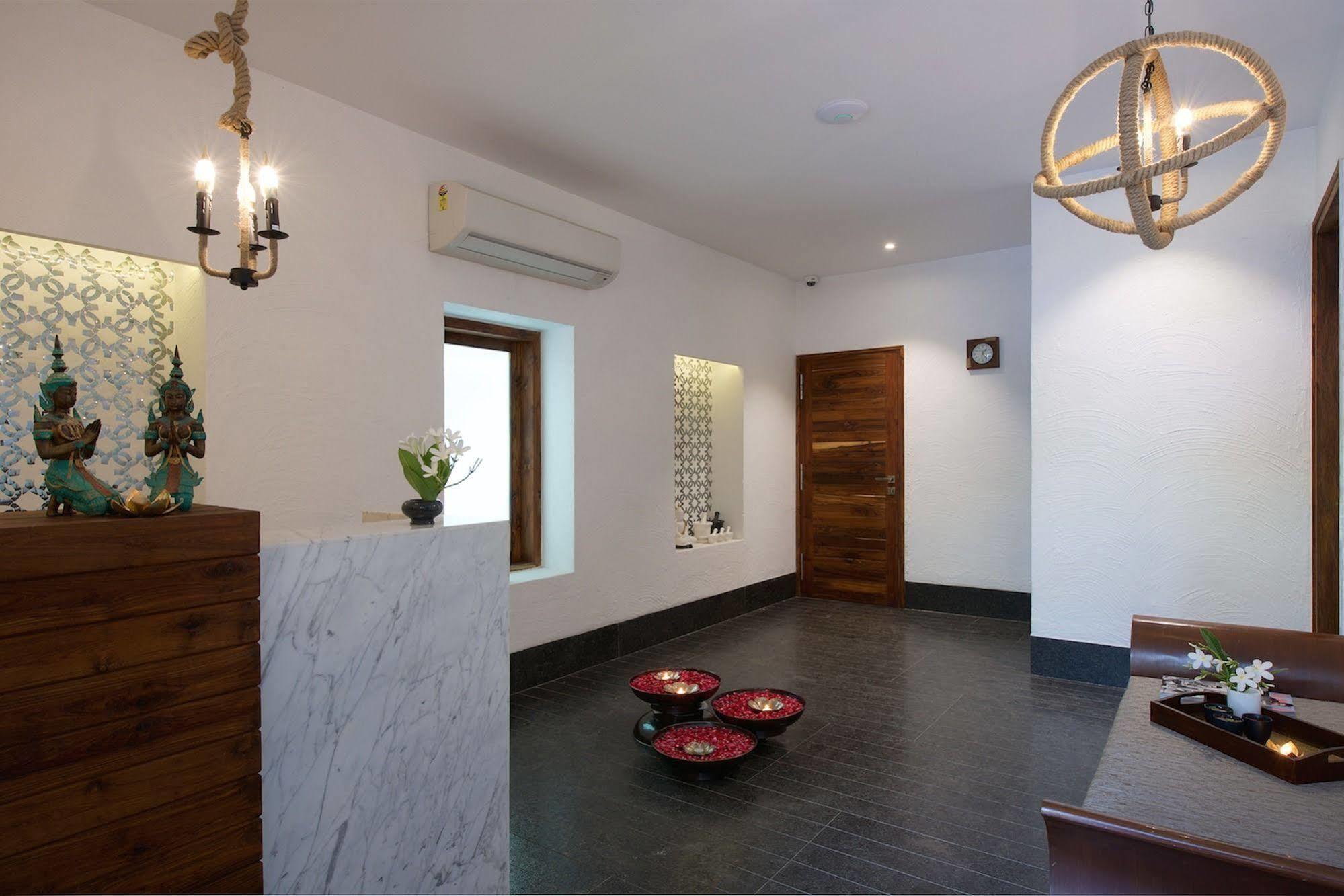 אודייפור Hotel Lakend מראה חיצוני תמונה